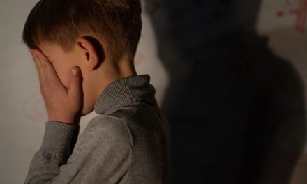 Pelaku Child Grooming Sering Kali Terlihat Baik