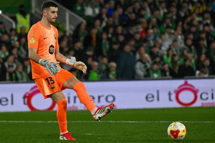 Joan Garcia Fokus Bersama Barcelona Dan Belum Pikirkan Piala Dunia