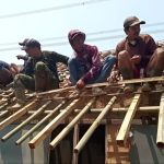 Gotong Royong Di Desa Masih Bertahan Di Tengah Modernisasi