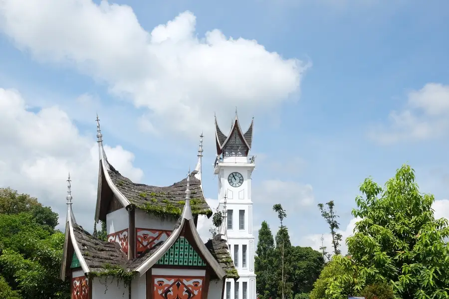 Jam Gadang Bukittinggi: Sejarah, Arsitektur, Dan Fakta Unik