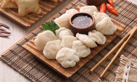 Membuat Camilan Rumahan Dengan Bahan Mudah Ditemukan