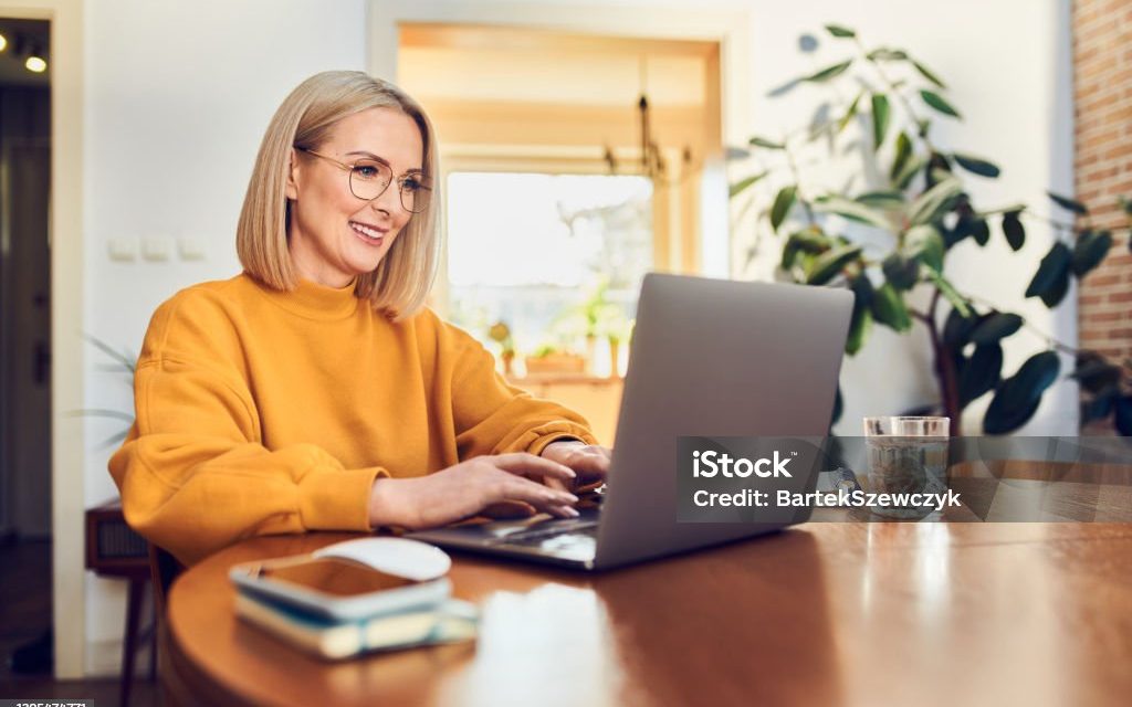 Freelancer Era Digital: Cara Membangun Karier Keahlian Mandiri