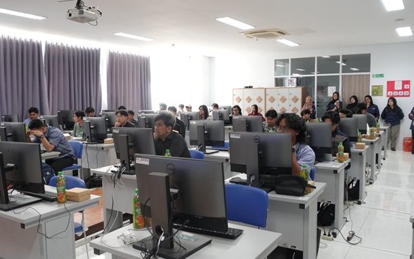 Kampus Digital: Pemanfaatan Teknologi Kegiatan Perkuliahan